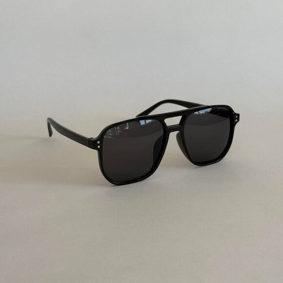 Black square sunglasses with - Picture 2 of 8
